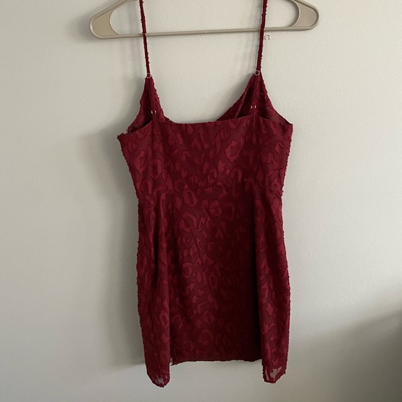 Maroon, mini, dress - Picture 2 of 3
